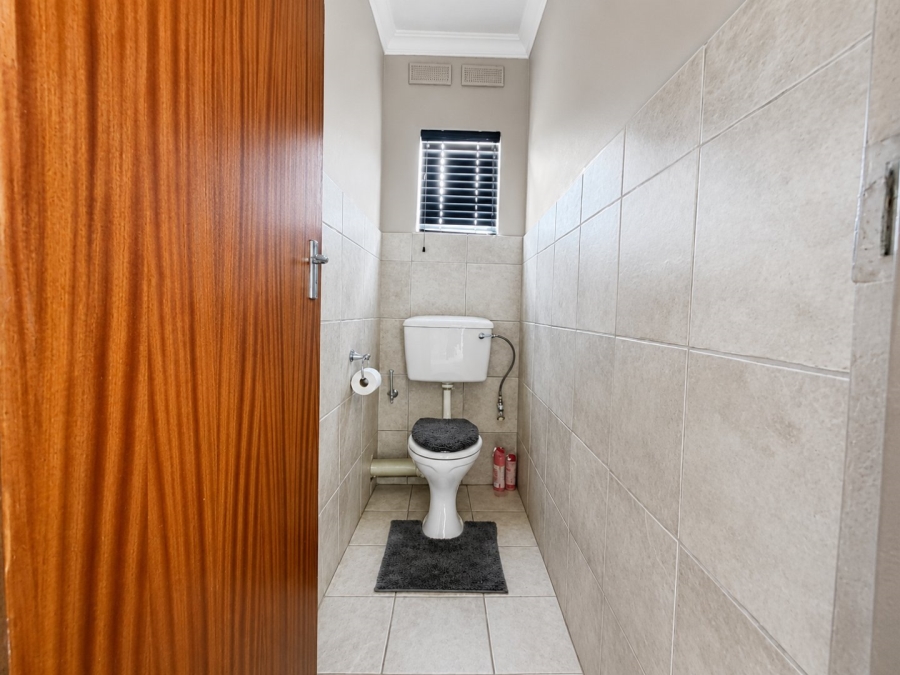  Bedroom Property for Sale in Roodia Free State